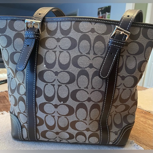 Coach Signature Tote - Picture 2 of 11